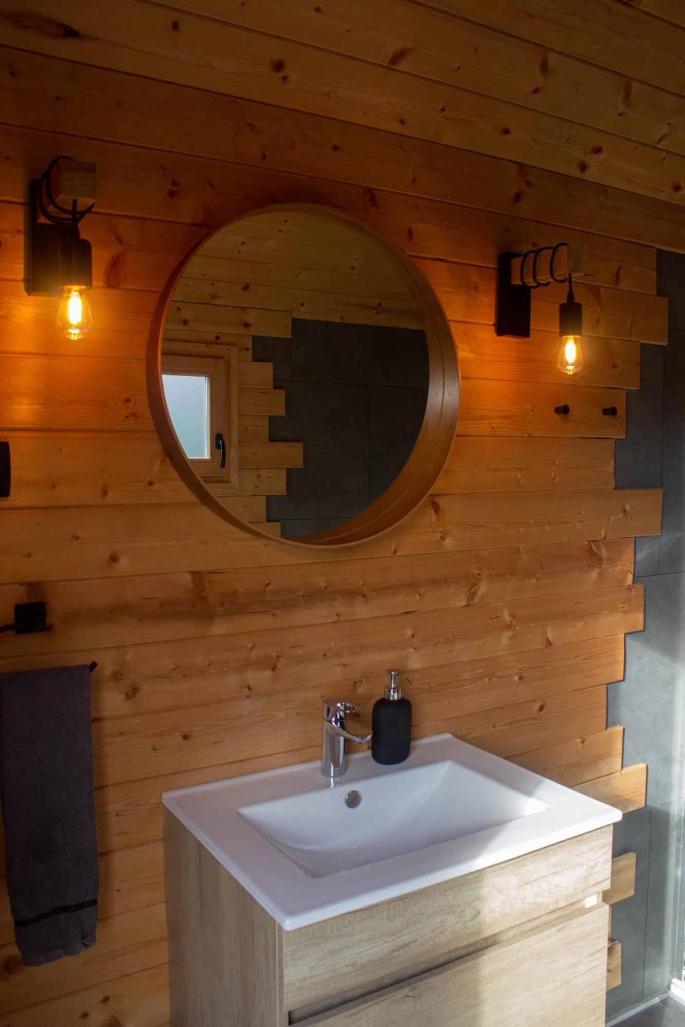 Hiska-Glamping Hotel Ajdovščina Kültér fotó